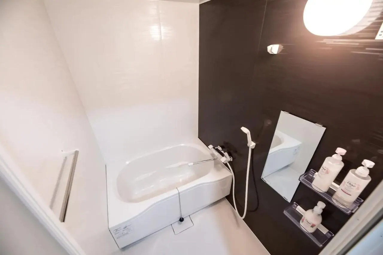 アパート Funhouse-To-101 North Umeda 10Ppl Condo 大阪市 日本