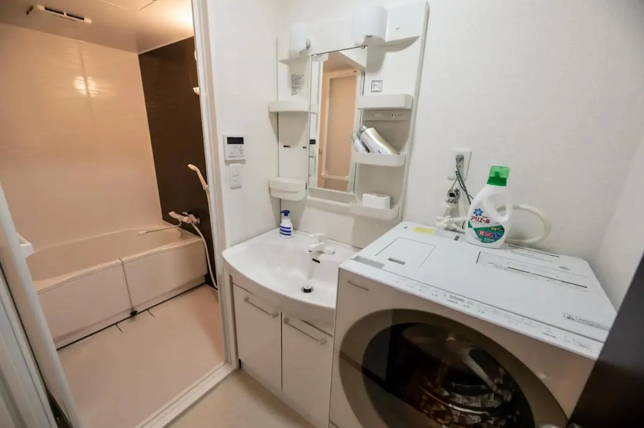 Funhouse-To-101 North Umeda 10Ppl Condo 大阪市