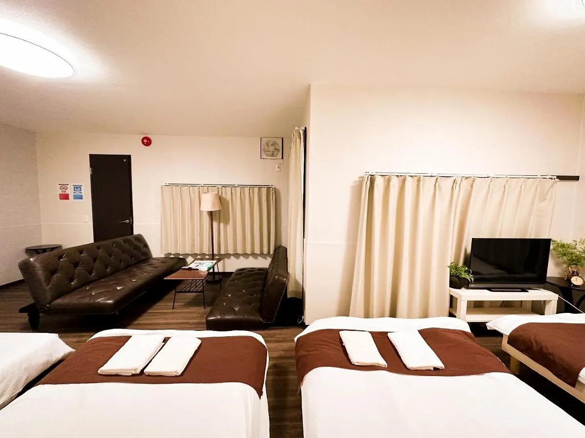 Funhouse-To-101 North Umeda 10Ppl Condo 大阪市 日本
